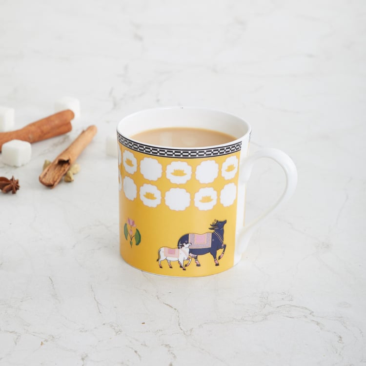 Charlie Cow and Calf Yellow Printed Bone China Mug - 400ml