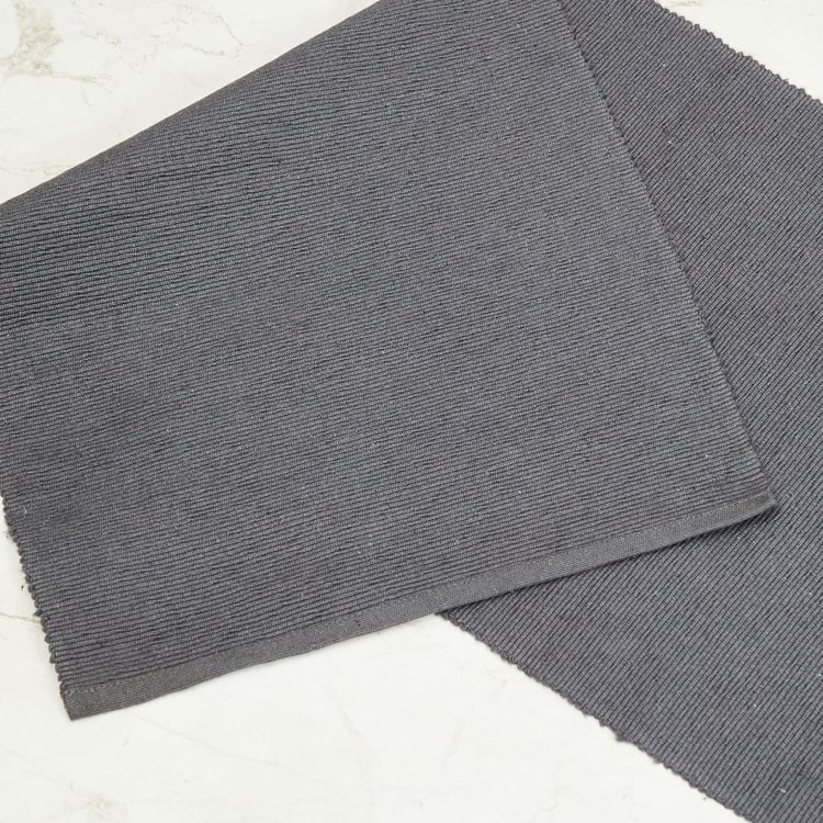 Kale Solid Runner - Cotton - Table Runner : 0.33 m  x 1.2 m -Grey