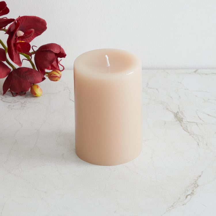 Marshmallow Cedarwood Scented Pillar Candle