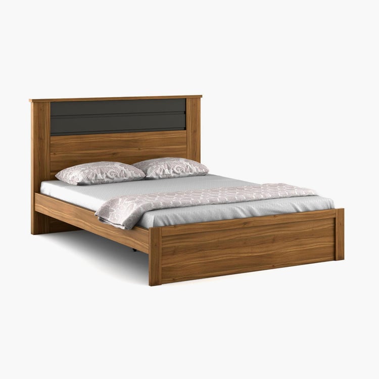 Quadro Cosco King Bed - Brown