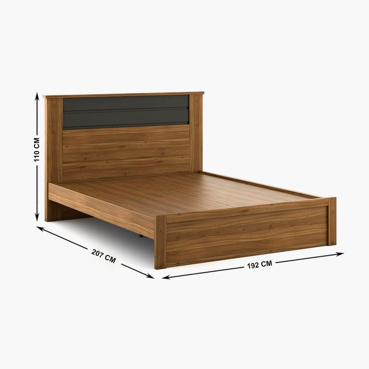 Quadro Cosco King Bed - Brown