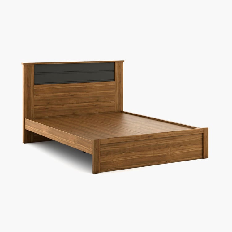 Quadro Cosco King Bed - Brown