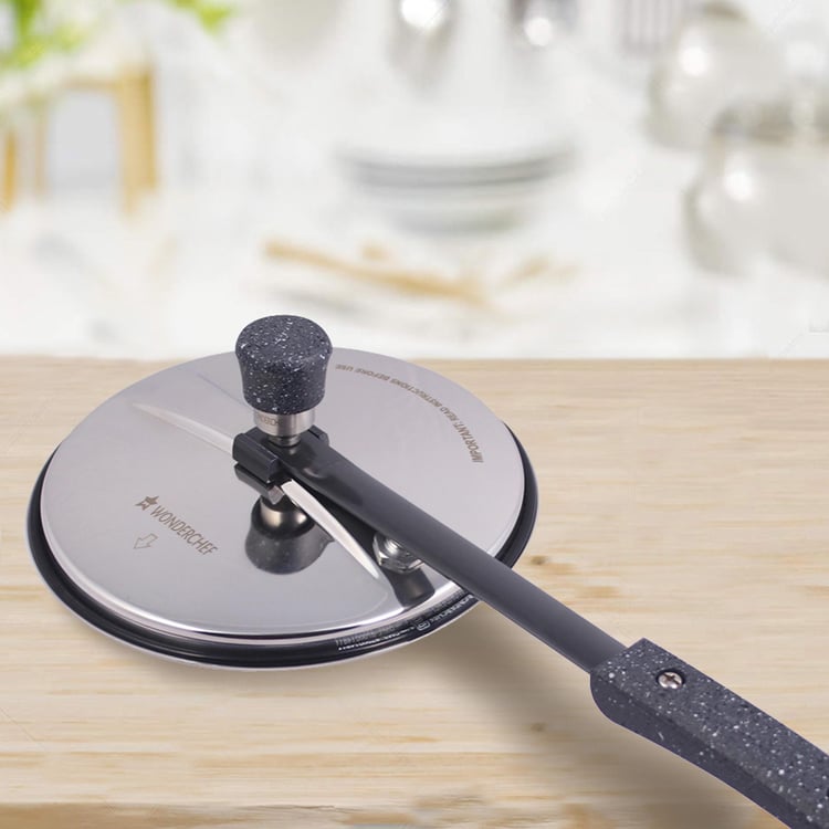 WONDERCHEF Taurus Hard Anodized Pressure Cooker- 3 litre