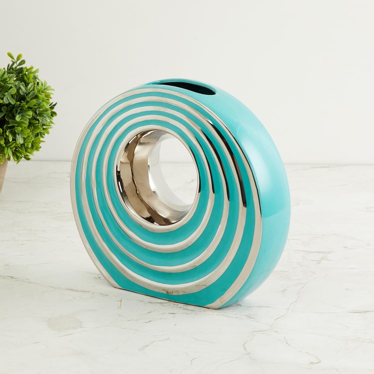 Splendid Textured Round Centric Vase