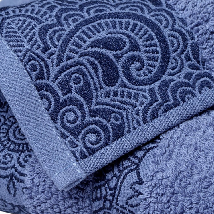 PORTICO Jacquard Bath Towel - 0.75 x 1.50 m