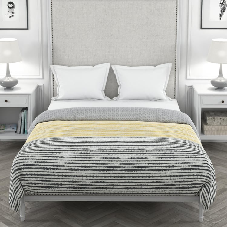 PORTICO Lavender Striped Double Comforter - 2.24 m x 2.74 m