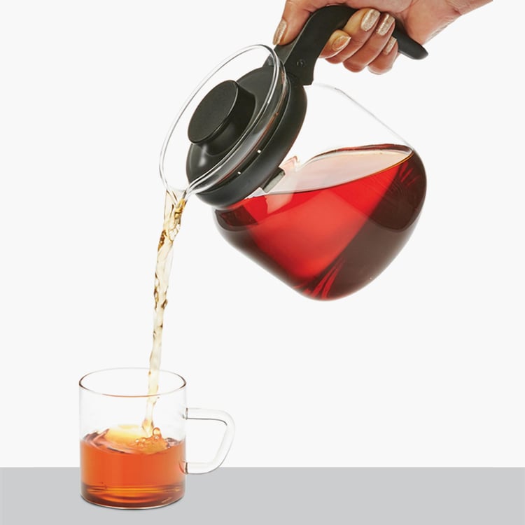 BOROSIL Carafe Glass Kettle With Stainer- 650 ml