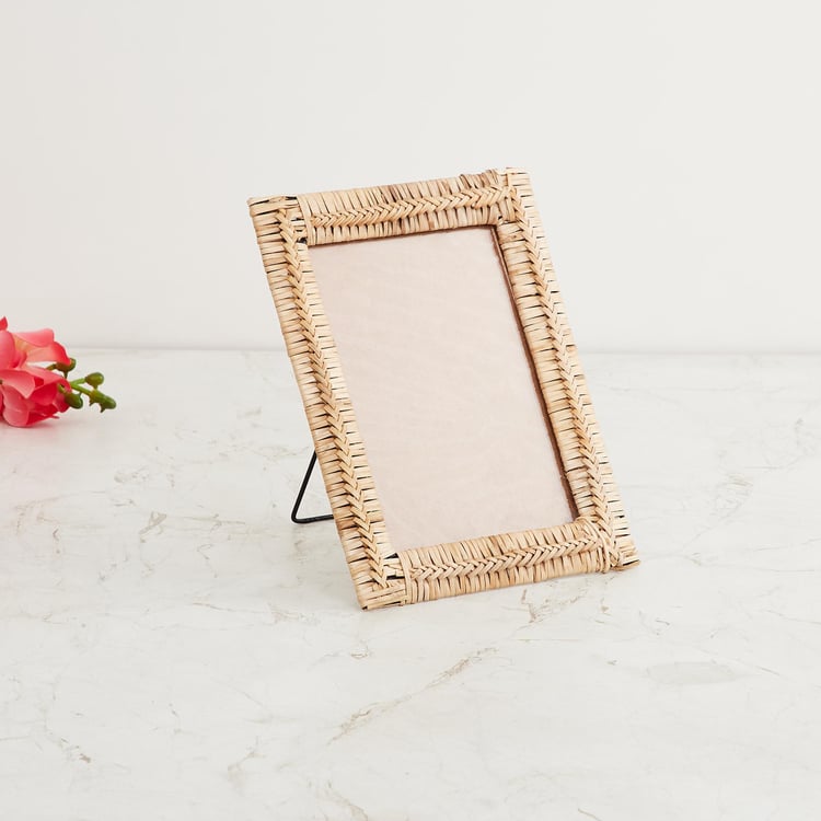 Splendid Cane Photo Frame