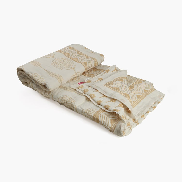 INDIA CIRCUS Baroque & Conifer Quilted Double Bed Rajai - 210 x 250 cm