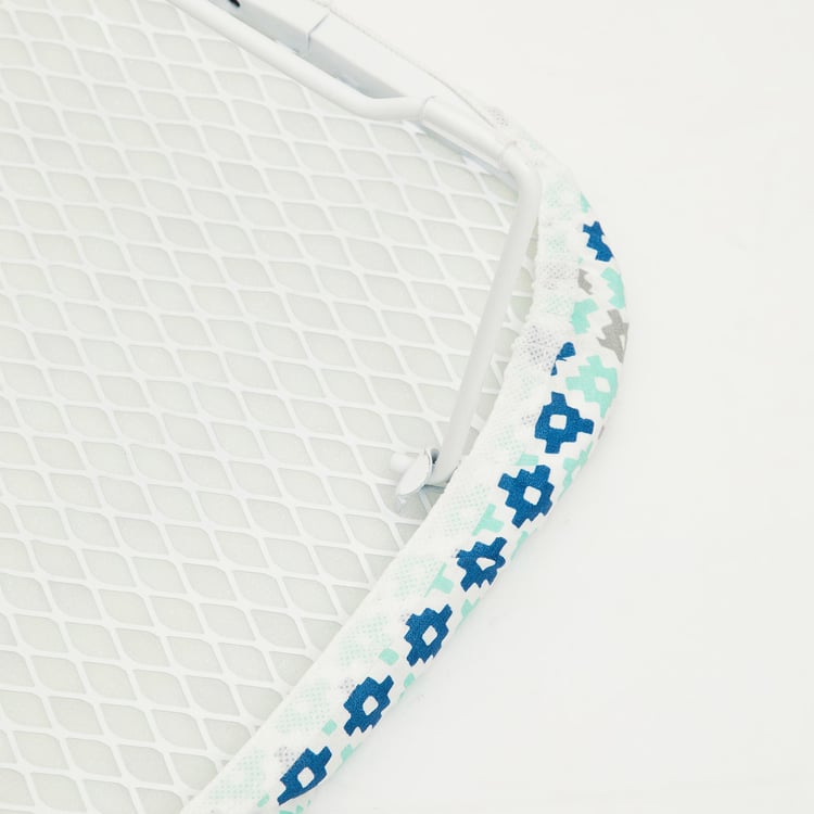 Omnia Metal Table Top Ironing Board