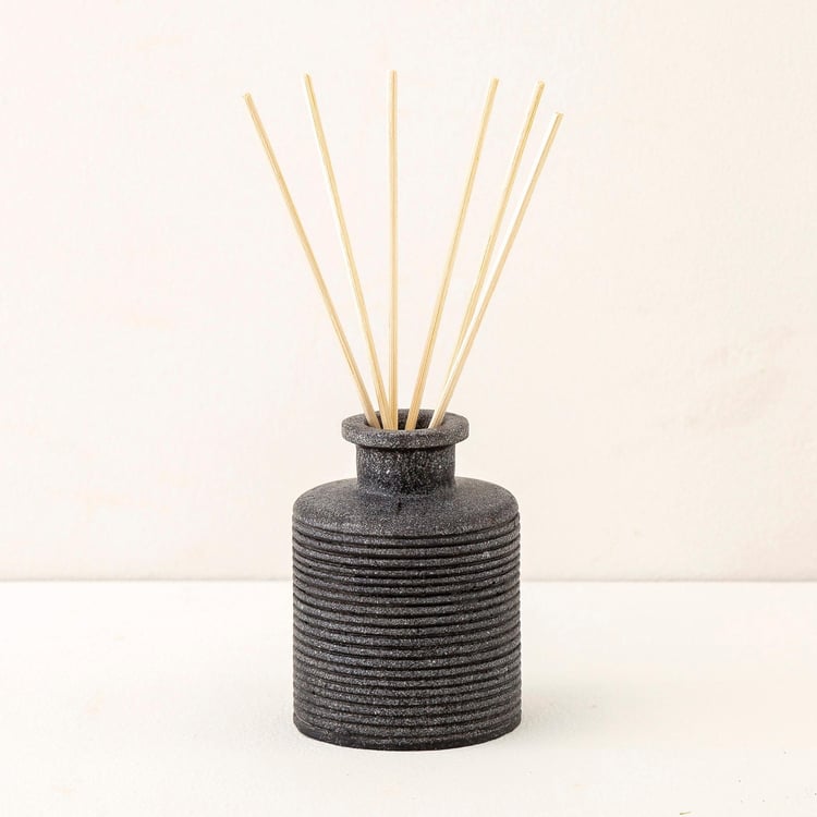 Corsica Carter Polyresin Reed Diffuser Set