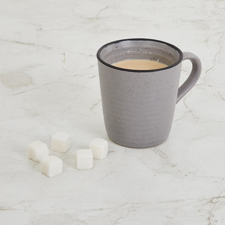 Marshmallow Stoneware Ribbed Mug