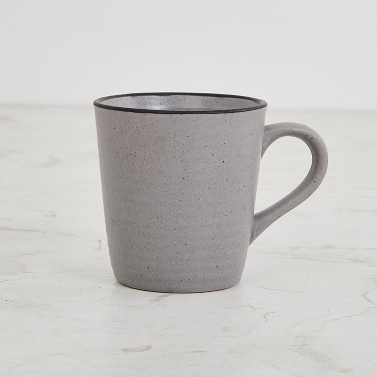 Marshmallow Stoneware Ribbed Mug