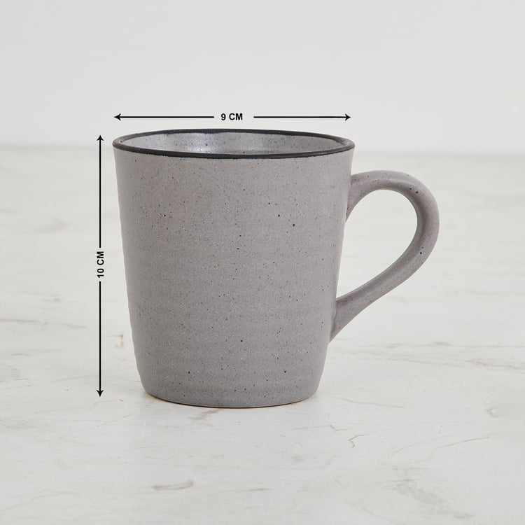 Marshmallow Stoneware Ribbed Mug