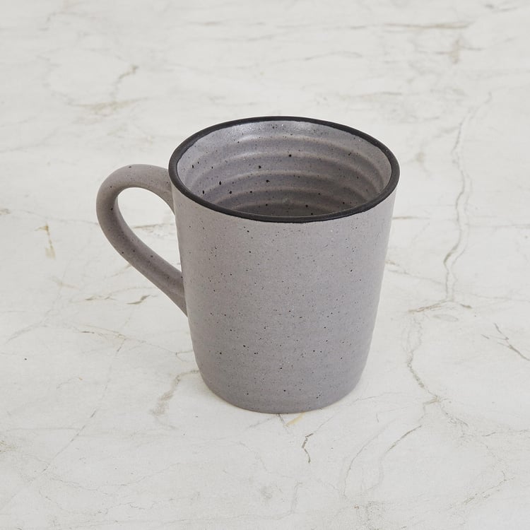 Marshmallow Stoneware Ribbed Mug