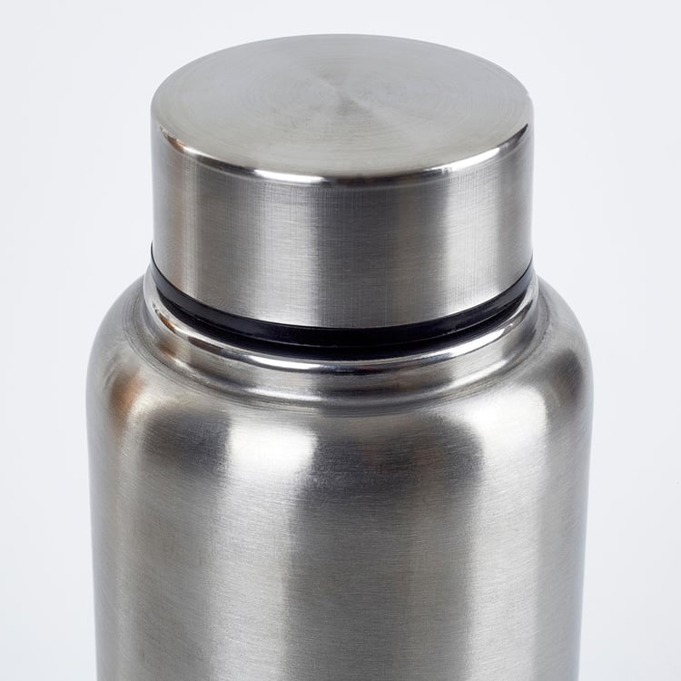 Victory Set of 2 Stainless Steel Fridge Water Bottles - 950ml