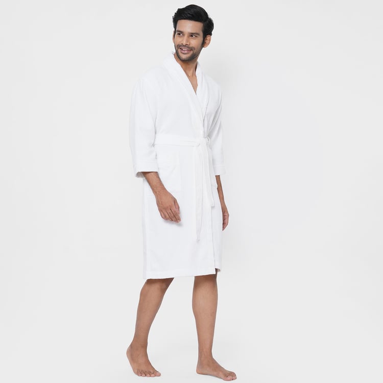 Spaces Medium Size Cloudz White Solid Medium Cotton Bathrobe