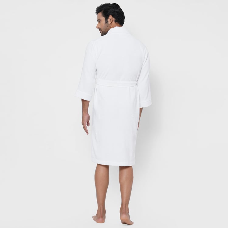 Spaces Medium Size Cloudz White Solid Medium Cotton Bathrobe