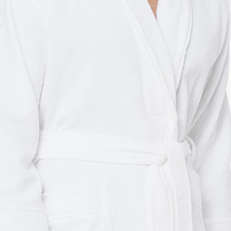 Spaces Medium Size Cloudz White Solid Medium Cotton Bathrobe