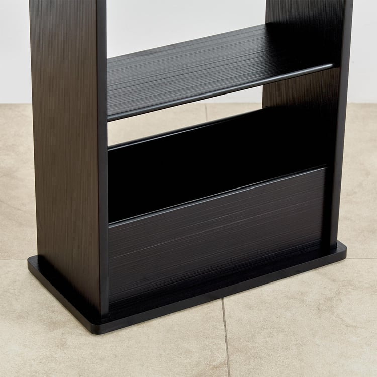 Maghra End Table - Black