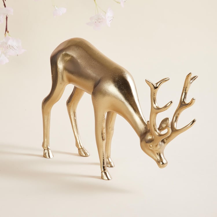 Splendid Aluminium Reindeer Figurine