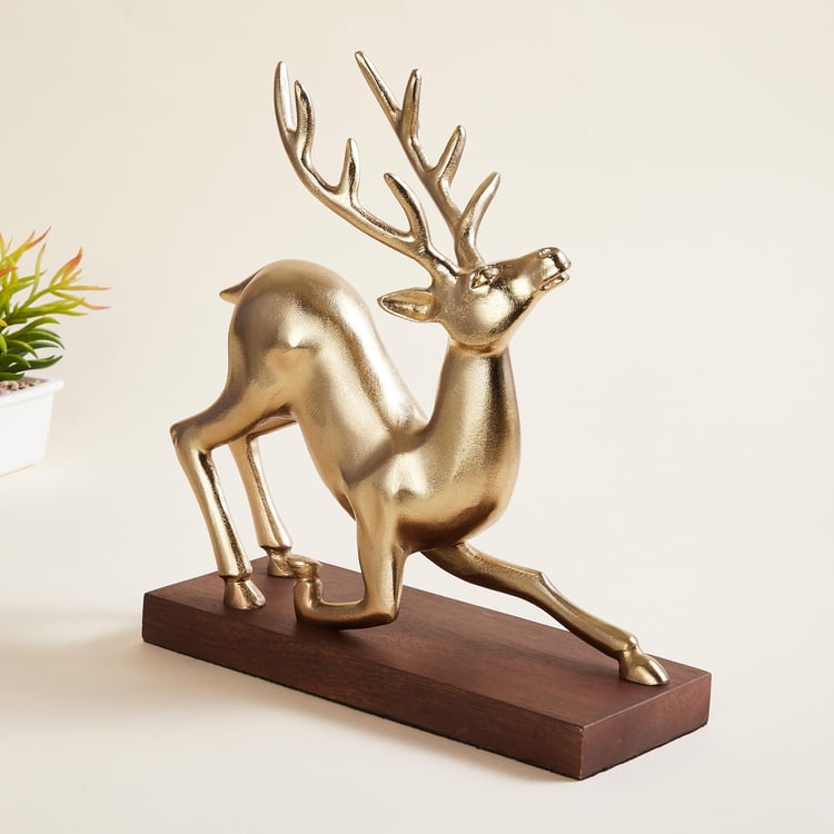 Splendid Aluminium Reindeer Figurine