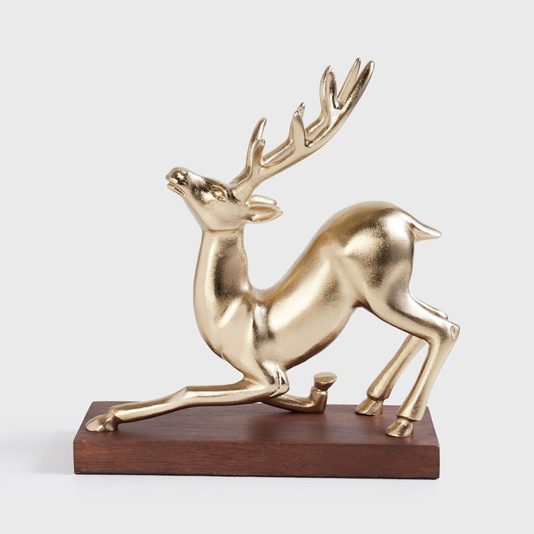 Splendid Aluminium Reindeer Figurine