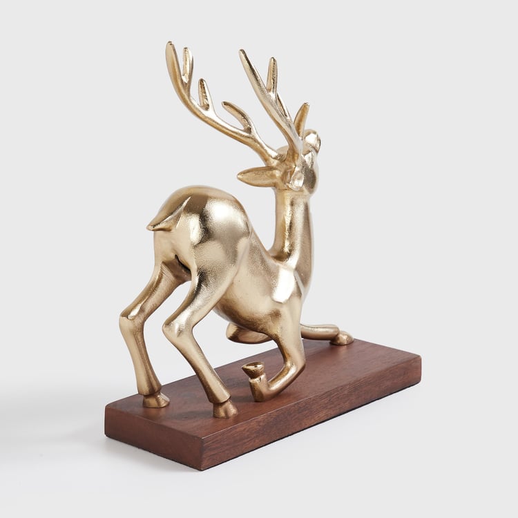 Splendid Aluminium Reindeer Figurine