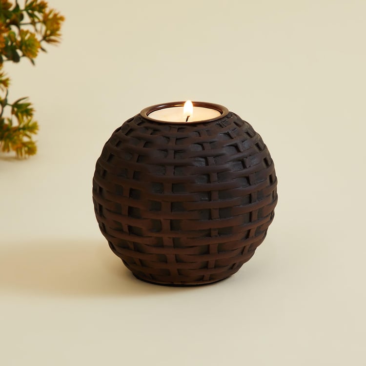 Splendid Polyresin Rattan Effect T-Light Holder