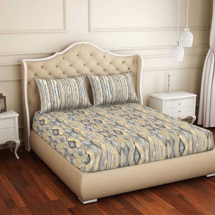 SPACES Blockbuster Gold Printed Cotton Super King Bedsheet Set - 274x274cm - 3Pcs