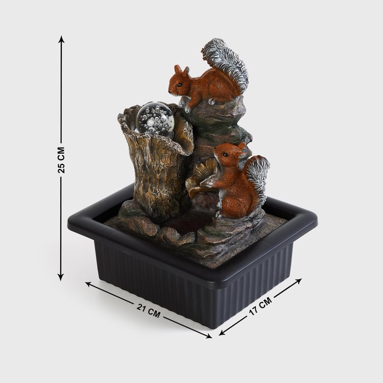 Corsica Cascade Polyresin Squirrel Fountain - 21x17x25cm