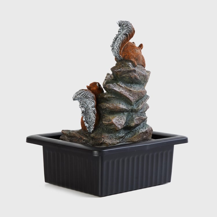 Corsica Cascade Polyresin Squirrel Fountain - 21x17x25cm