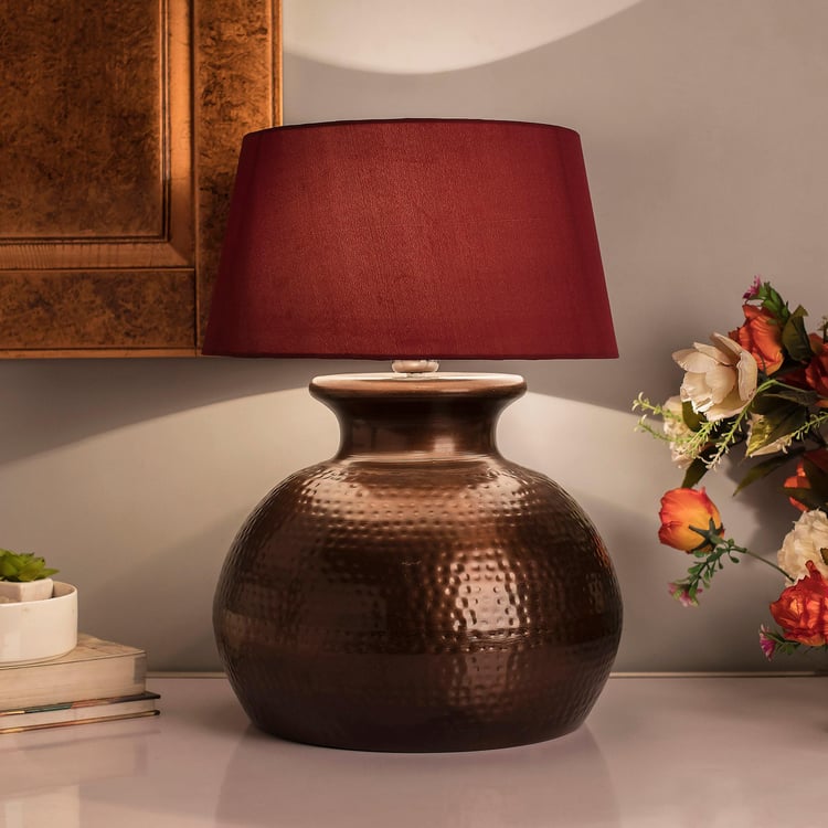 HOMESAKE Contemporary Decor Red Linen And Metal Table Lamp With Shade