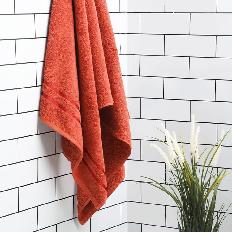 SPACES Atrium Red Cotton Bath Towel - 70x150cm