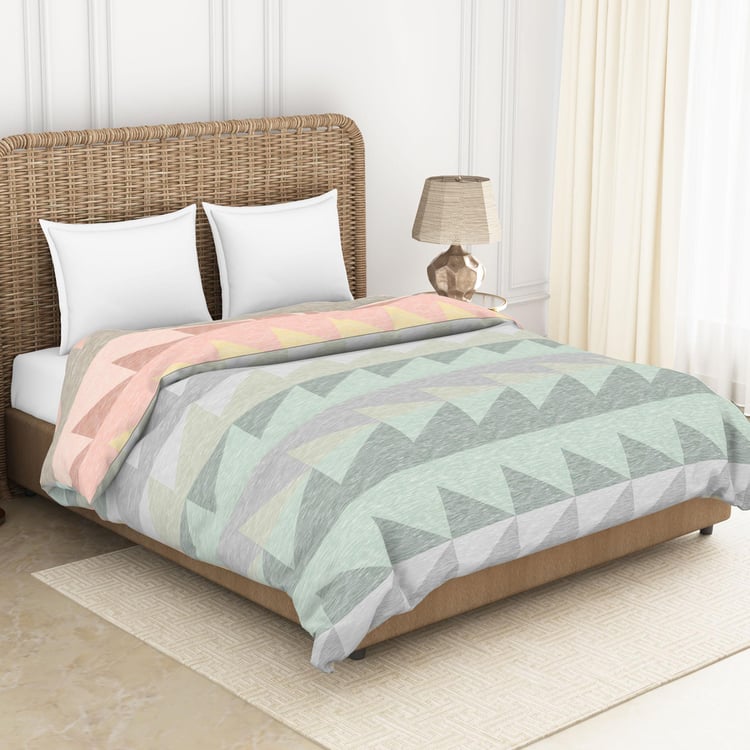 SPACES Geostance Multicolour Printed Cotton Double Bed Quilt - 224x270cm