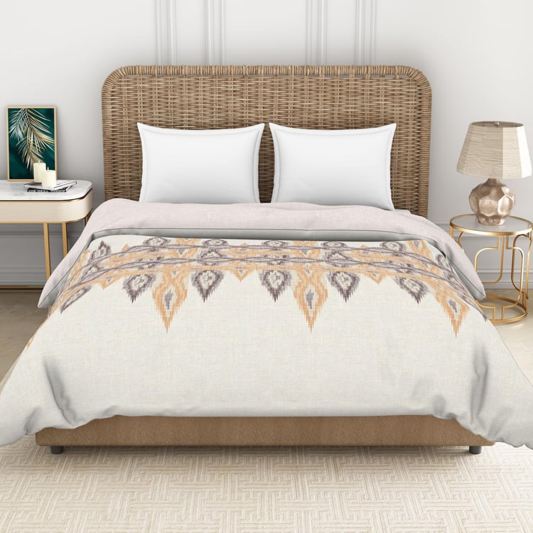 SPACES Geostance Grey Printed Cotton Double Bed Quilt - 224x270cm