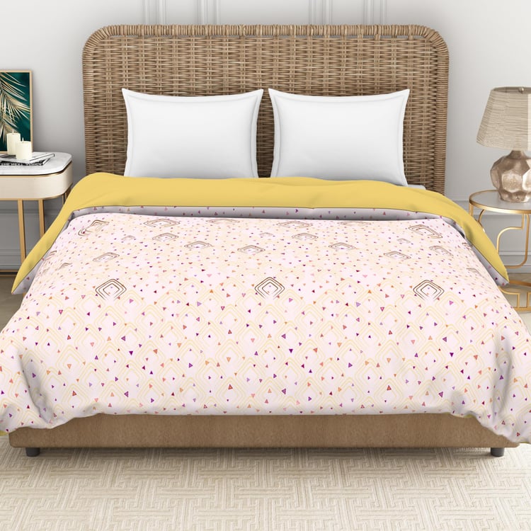 SPACES Geostance Pink Printed Cotton Queen Quilt - 224x270cm