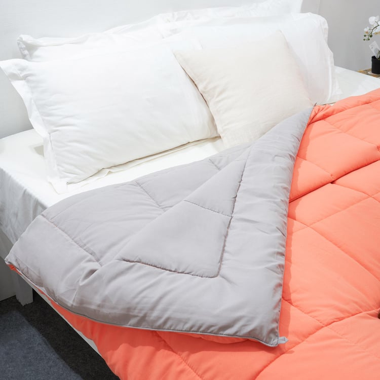 SPACES Silkysoy Coral Solid Microfiber King Quilt - 229x274cm