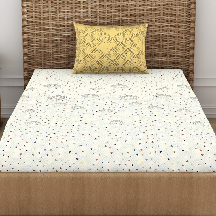 SPACES Geostance White Printed Cotton Single Bedsheet Set - 152x224cm - 2Pcs