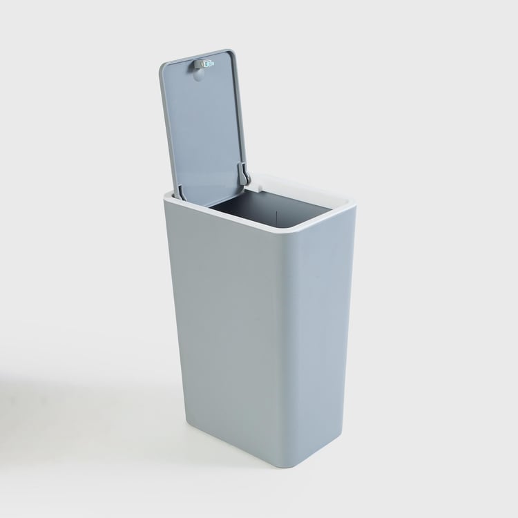 Sedona Polypropylene Push Bin