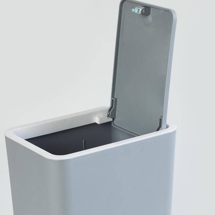 Sedona Polypropylene Push Bin