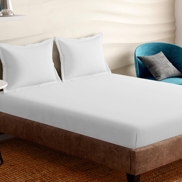 PORTICO Shades White Solid Cotton Queen Bedsheet Set - 224x254cm - 3Pcs