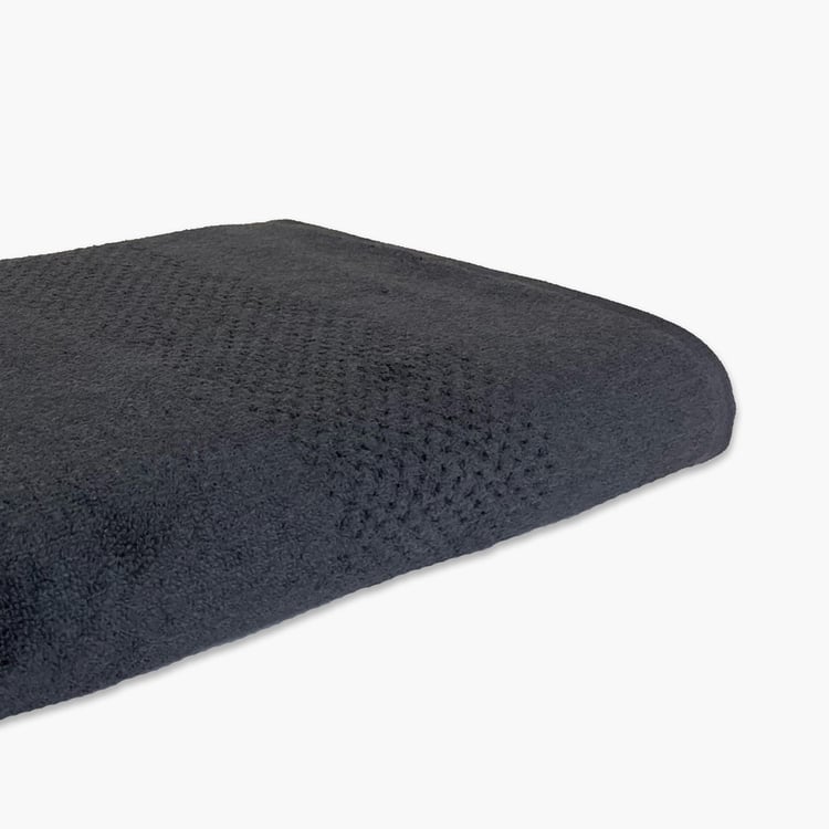 SPACES Swift Dry Grey Textured Cotton Bath Towel - 75x150cm