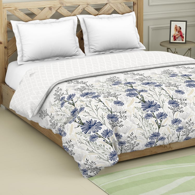 Spaces Blockbuster White Printed Cotton King Size Quilt - 224X270Cm