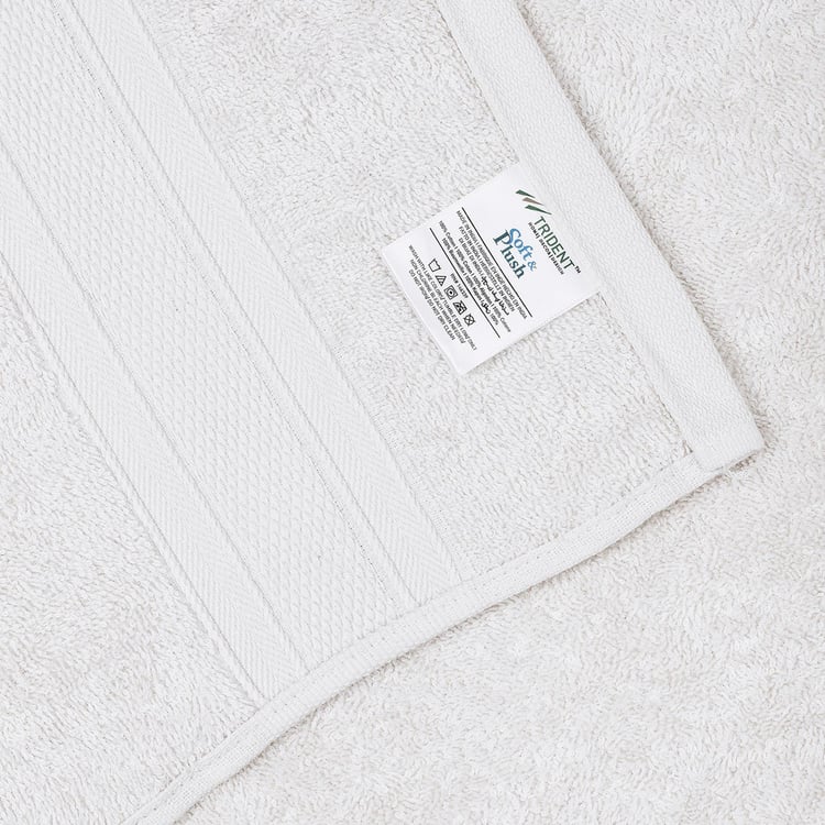 TRIDENT Soft and Plush White Solid Cotton Bath Towel - 90x180 cm - Set of 2