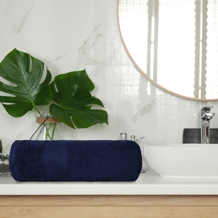 TRIDENT Soft and Plush Navy Blue Solid Cotton Bath Towel - 76x137 cm
