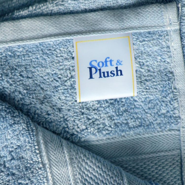 TRIDENT Soft and Plush Blue Solid Cotton Bath Towel - 137x76cm
