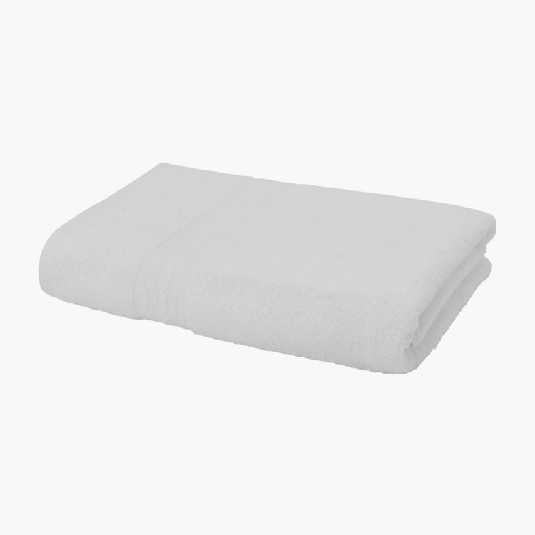 PORTICO Eva White Solid Cotton Bath Towel - 60x120cm