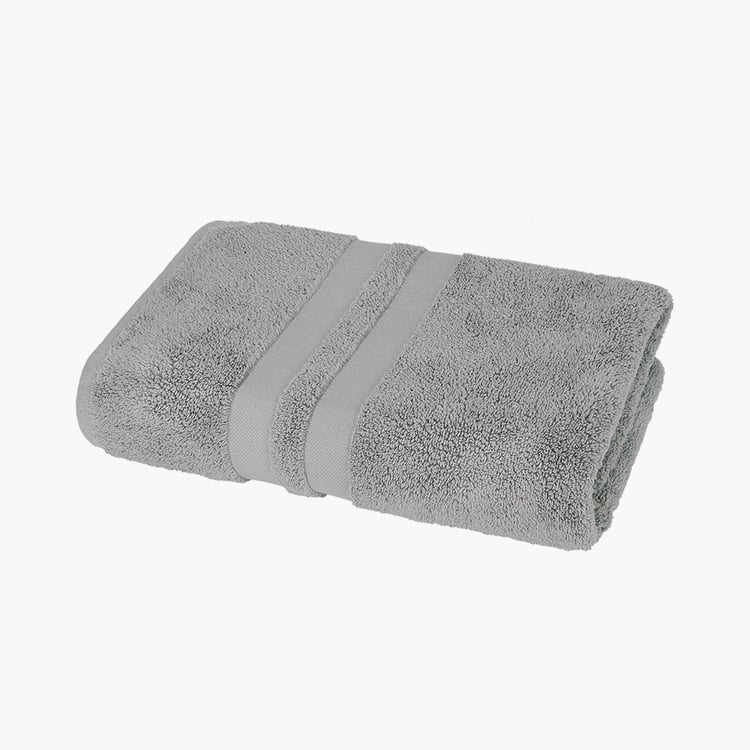 PORTICO Ultralux Cloud Grey Cotton Bath Towel - 60x120cm