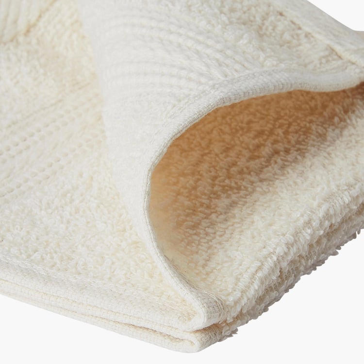 PORTICO Eva White Textured Cotton Face Towel - 30x30 cm - Set of 4